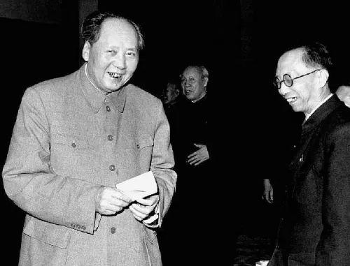 毛泽东宴请特赦后的溥仪，分别嘱咐：你也50多了，赶紧找个对象吧