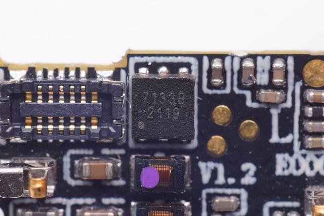 采用高通QCC3040蓝牙主控，omthing首款降噪耳机AirFree2拆解报告