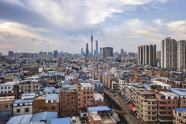 “买房亏钱”时代已至？4类房子在加速贬值，脱手已成大难题