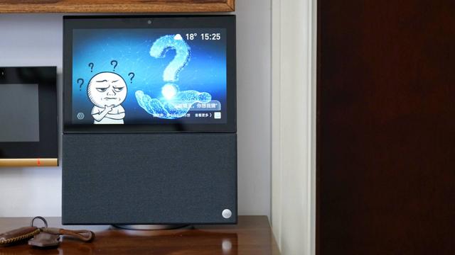 超大屏，免接听—天猫精灵V10，重新定义智能音箱