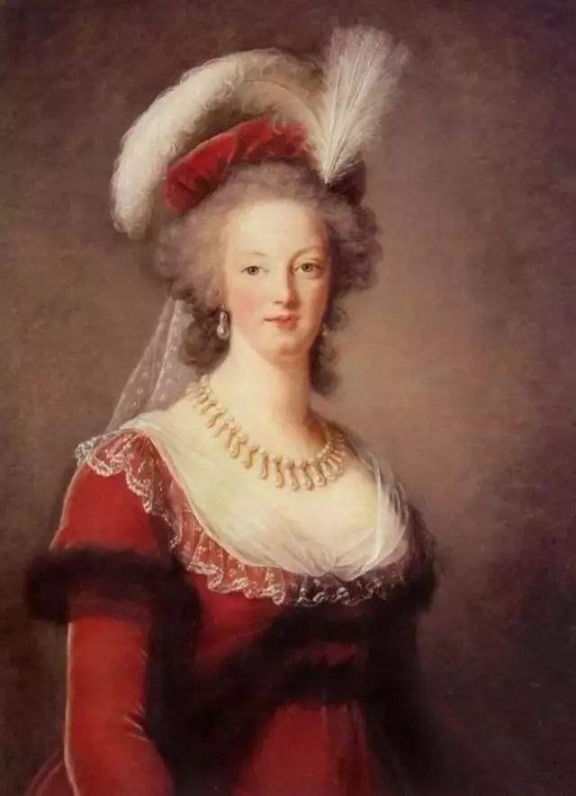 杜巴丽夫人:法国王后玛丽：14岁远嫁法国，38岁被斩首，一生奢华短暂