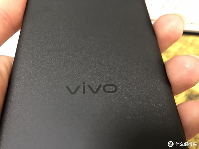 一年入手OPPO、vivo、苹果、一加品牌的旗舰机！最后当了个垃圾佬