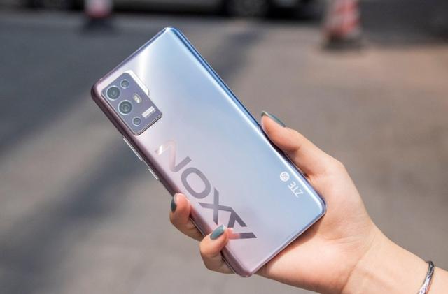 国产旗舰地板价：两款骁龙888手机降至2199元，你愿意买吗？