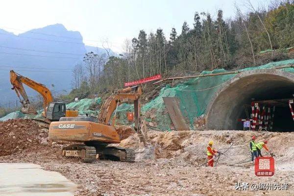 江油市锤式破碎机