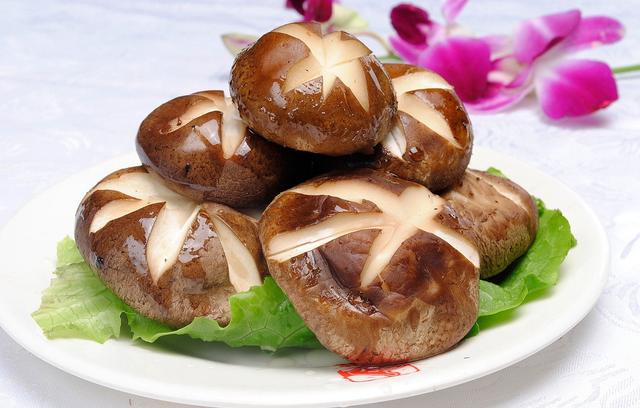 生活中到底哪些食物属于“发物”？医生列出一个清单，请收好