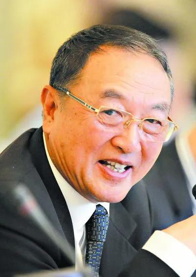 柳传志为什么跌落神坛？甚至被骂是卖国贼？