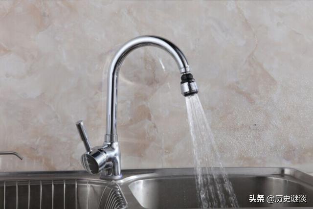 卖净水器的人总说自来水不干净，为何自来水公司却不出声？