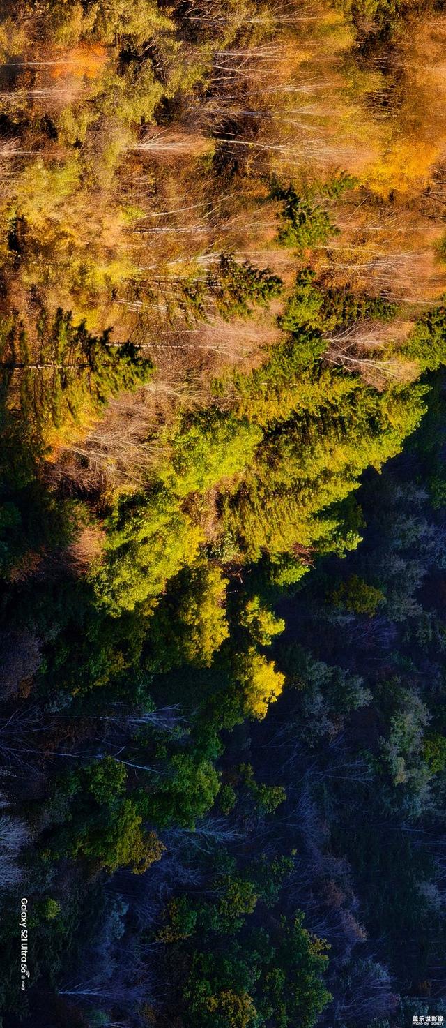 三星Galaxy S21 Ultra 5G遇见山岭秋天