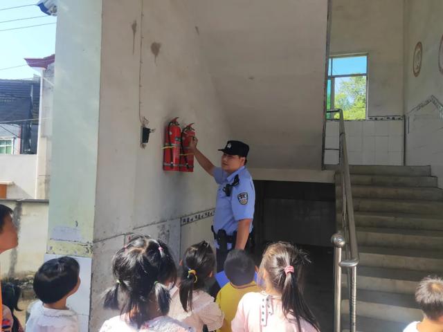 【节日我在岗】江西余江：中秋佳节至，安全护航不停歇