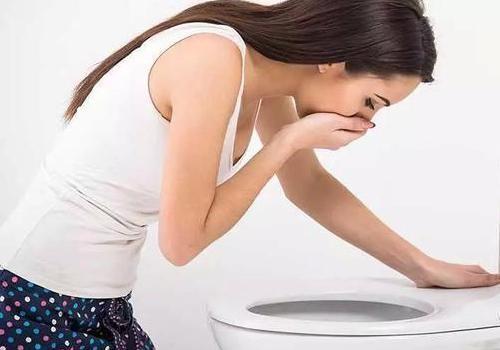 你反酸吗？胃病未必是在胃