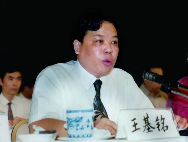 蔡隆展中国石油和石化工程研究会