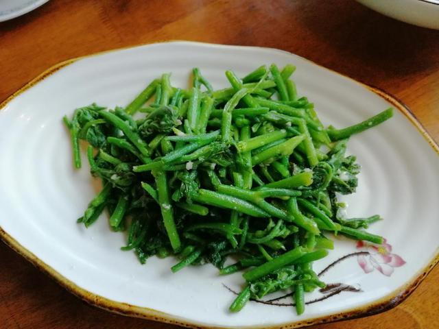 老人喜欢吃的南瓜藤，竟会给身体健康造成威胁，真是这样吗？