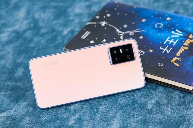 双十一送女朋友？最适合女生用的3000元档手机推荐