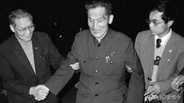 1949年杨虎城遇害，五十多年后，其孙杨瀚找到帮凶：祝您活到百岁
