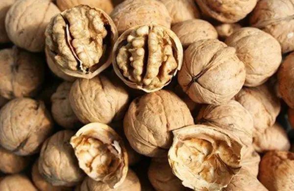 核桃是挑薄皮的好还是厚皮的好？