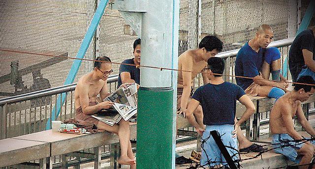 专害女性的“雨夜屠夫”，一个童年不幸的出租车司机犯罪之路