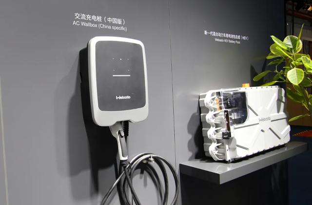 第四届进博会首日，2.1汽车馆越来越有科技范了