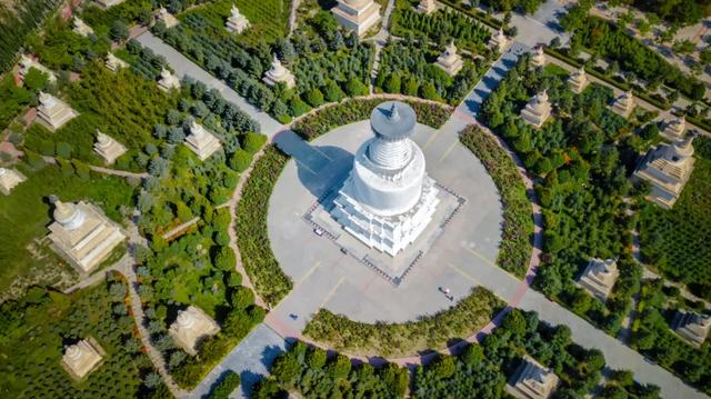 交通路线:客运中心乘坐武威—黄羊镇乡村公交可到达.