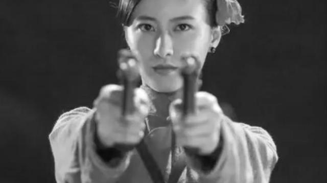 1953年，贵州美女匪首被捕，上报中央询问意见，毛主席：放了她吧