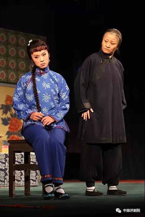 杨三姐告状电视剧全集剧情(电视剧杨三姐告状每集剧情介绍)-中纳网