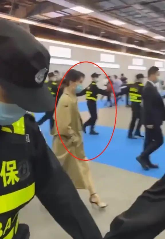 沈腾：“不是耍大牌高手吗，怎么还耍砸了呢？”