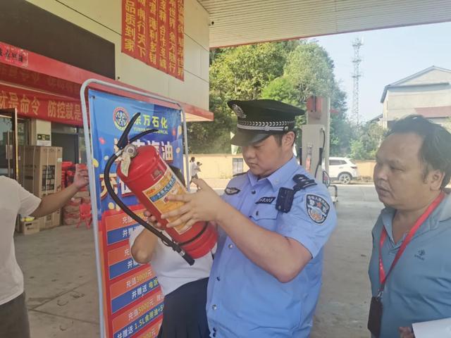 【节日我在岗】江西余江：中秋佳节至，安全护航不停歇