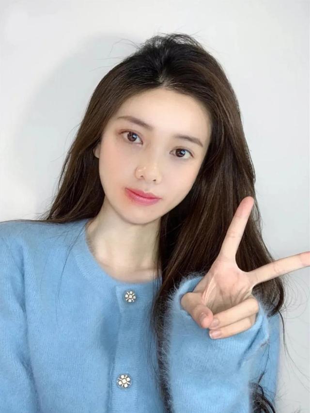 我出生你笑我哭，我成家你哭我笑，成为你时，才知你为何笑为何哭