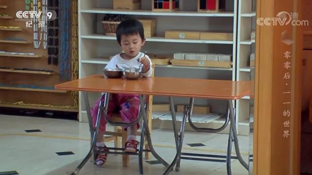 孩子的人际交往，父母干不干预，结果截然不同