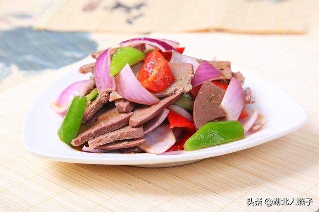 冬天要多给孩子吃3素4荤1汤，含锌量非常高，合理滋补轻松过冬