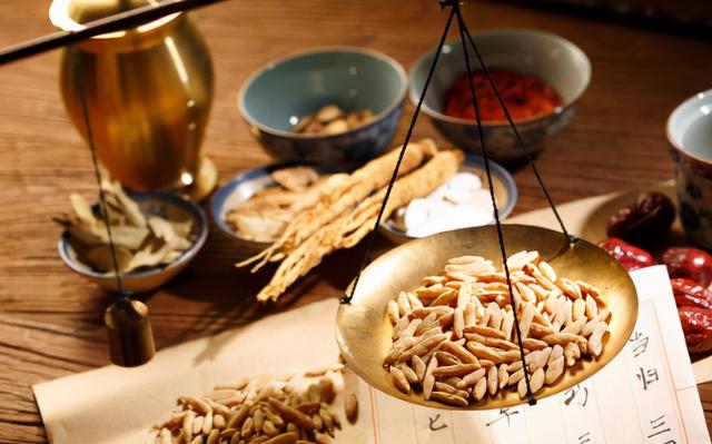 逆转类风湿的方子，化解手指晨僵，关节肿胀，老方子也是宝收好