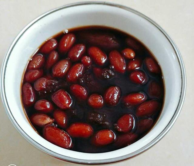 专家提醒：4种你认为的“养生常识”，没有一个是真的，别被忽悠