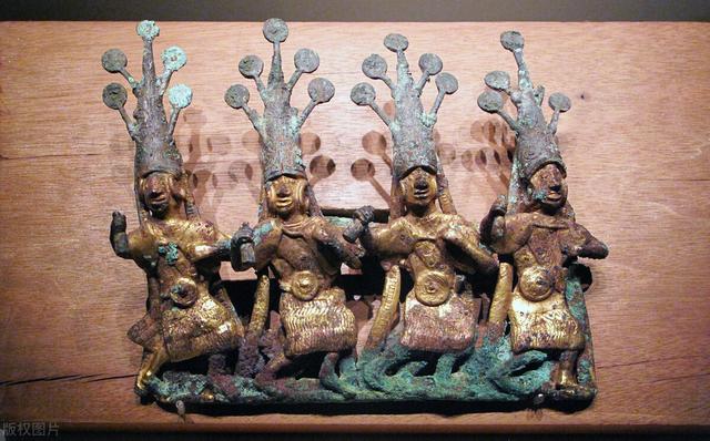云南虫谷是否有原型？1955滇王墓横空出世，人祭、吊人俑并非杜撰