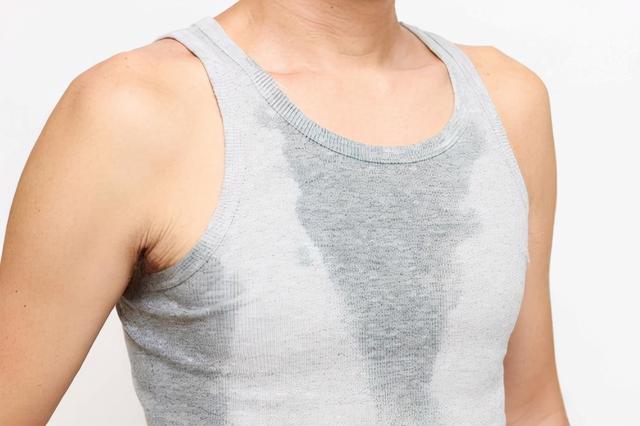 足疗可以缓解鼻炎吗？平时按摩这5个穴位，有效缓解治疗鼻炎