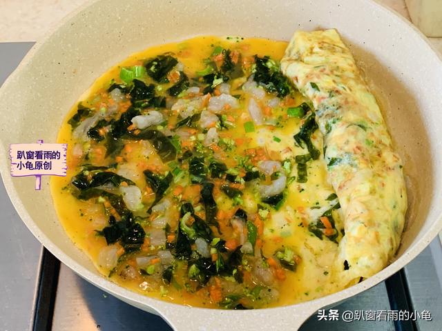 孩子长身体，早餐别将就，鸡蛋蔬菜巧搭配，一蒸一煎，营养又解馋