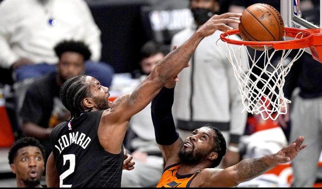 篮球小前锋怎么打（小前锋的位置和打法简介）