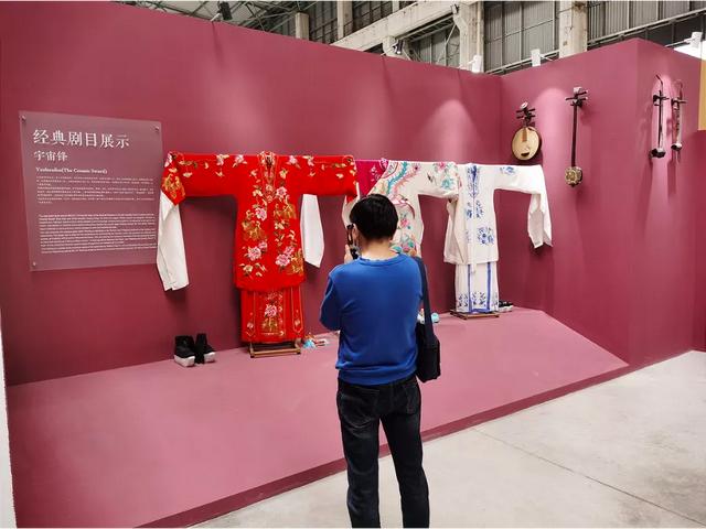 湖北工业大学工程技术学院设计展