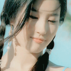 传杨采钰嫁陈金飞:杨采钰陈金飞领证结婚是真的吗杨采钰陈金飞领证结婚具体什么情况