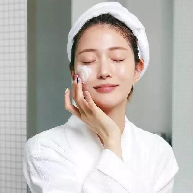 歌歌兰妮沙龙香水身体乳