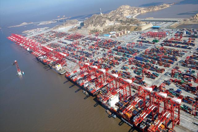 美元地位能维持多久？进博会的开展，为何能推动人民币的国际化？