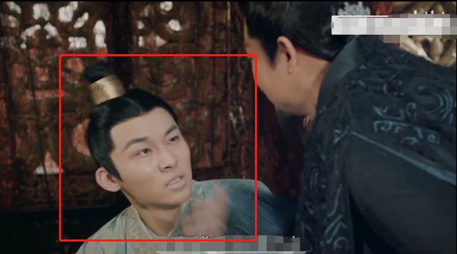 和关晓彤周也是同学，出道演冯小刚作品，刘奕君儿子资源简直太好