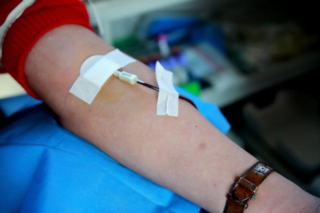 美国红十字会对打疫苗后献血有何规定，彻底告诉你，打完新冠疫苗后多久能献血