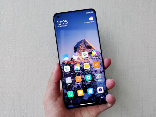 同样5999，为何更多人选择iPhone  13放弃小米11 Ultra？原因找到了