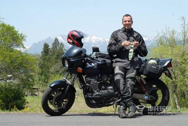 号称世上最难的摩托车驾照考试 科目都有啥 全网搜