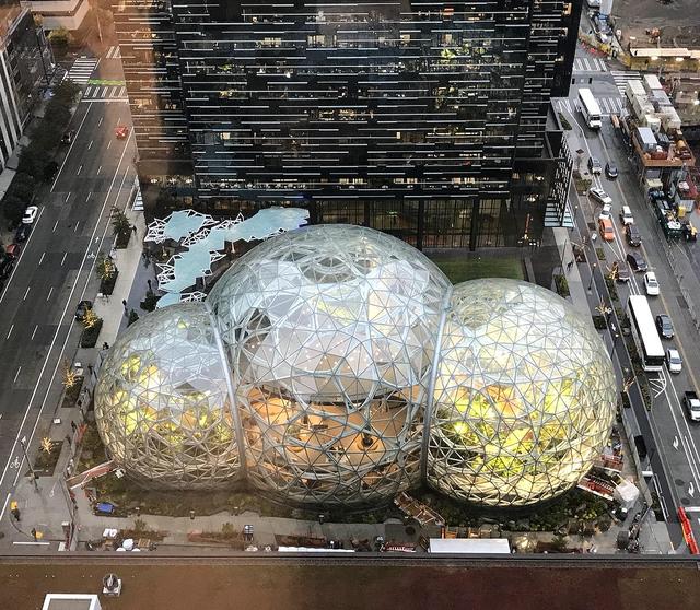 以企业总部来看全球市值前十高的科技公司——腾讯摩天楼傲视群雄