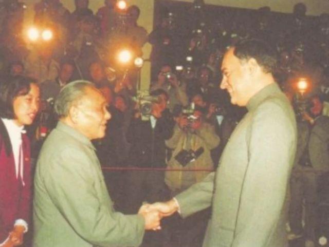 1987年印度挑衅我国 在边境部署三个师 却在最后60秒时认怂放弃 全网搜
