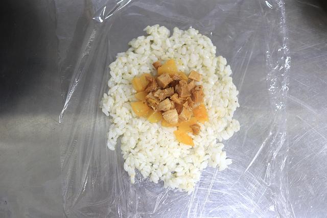 紫菜饭团的做法