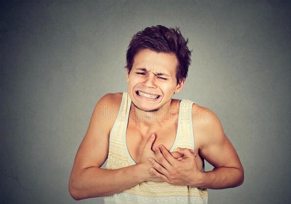 在日常生活中，有哪些诱因会引发心源性猝死？