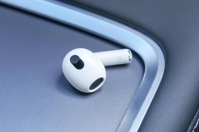 苹果AirPods 3真机开箱，来看