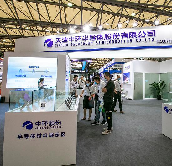 风电、光伏抢占市场风口！2021年业绩增幅超100%的概念股出炉