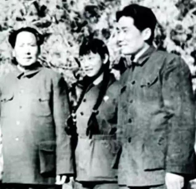 刘思齐32岁含泪改嫁，婚后生4子，夫妻以长子名字纪念毛岸英